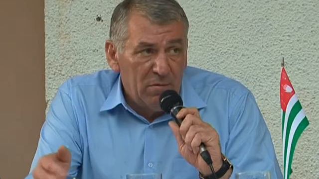 Встреча кандидата в Президенты Абхазии М. Кишмария с жителями Нового района г.  Сухум