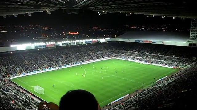 The sound of 6000 Leeds United Away Fans - Gary Speed Tribute смотреть онлайн