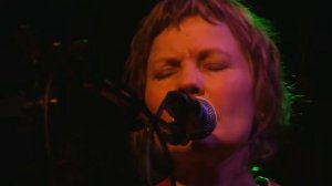 Lisa Richards   "In to Graves"   Live at RutaMaya