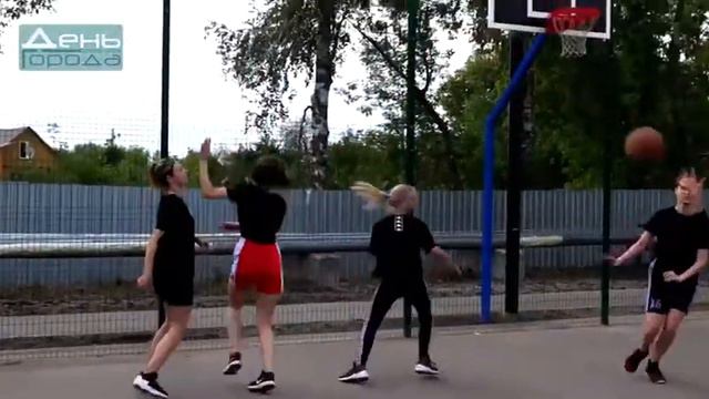 Юрий Шалабаев вместе с автозаводцами открыл сквер смотреть онлайн