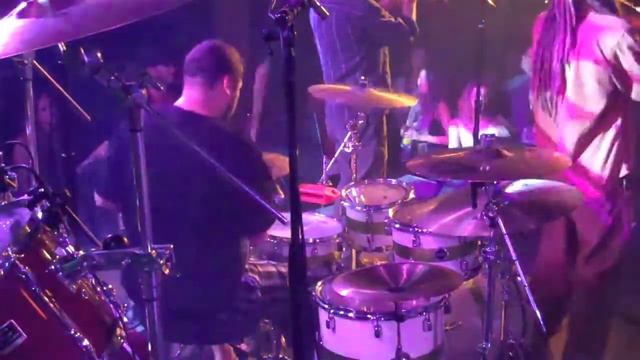 Brian Daggett - Mike Pinto "Backburner" смотреть онлайн