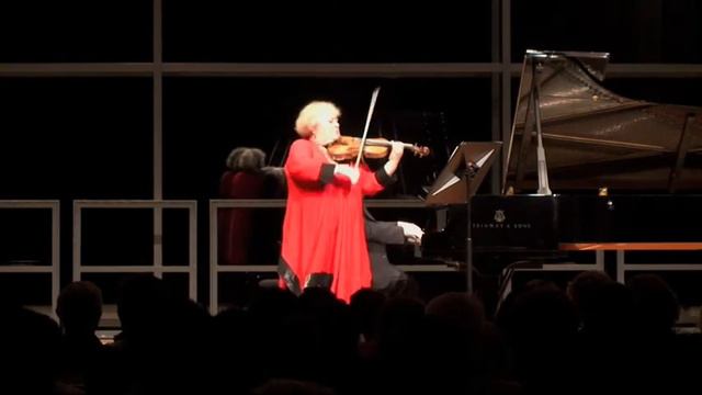 Dora Schwarzberg plays with Pavel Gililov- R.Strauss Sonata for Violin & Piano, 1 mov(1/2) смотреть онлайн