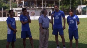 Gustavo Velasquez les presenta charlas con Ricardo Trigueño,  Eliseo Diaz, Diego Ruiz