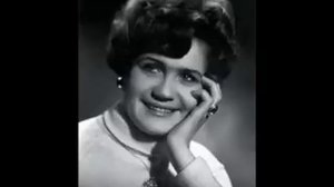 Nora Bumbiere - Par pēdējo lapu (Par dzelteno lapu)