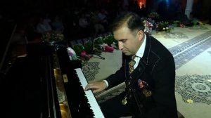 Hacı Nuranın pianoda ifalarından seçmələr