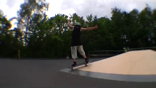 Laurin Breunig Skatetape 2010 Trailer смотреть онлайн