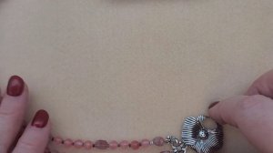 Как собрать трехрядное колье.  Колье из кварца "Яблоневый цвет" #флешмоб_весна