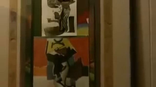 Artist Eugene J. Martin's Narrow Corridor смотреть онлайн