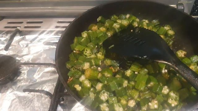 Hard time bhi guzer hi Jata hai Allah ka shuker krna chahye her Hal mePakistani Mom in UK 