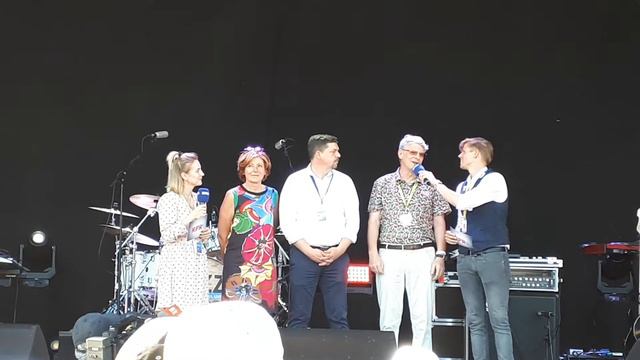 Ministerpräsidentin Malu Dreyer hat in Annweiler am Trifels den 35. Rheinland-Pfalz-Tag offiziell e смотреть онлайн