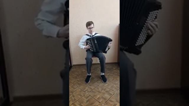 Артём Гнеушев, МАУ ДО ДШИ 10 им. А. И. Хачатуряна (Песня А. Холминов) смотреть онлайн