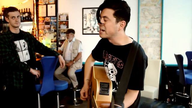 Hiding Place - James Hunt смотреть онлайн