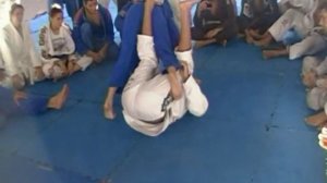 Vídeo Jiu-Jitsu: Leandro Lo ensina raspagem da guarda De la Riva