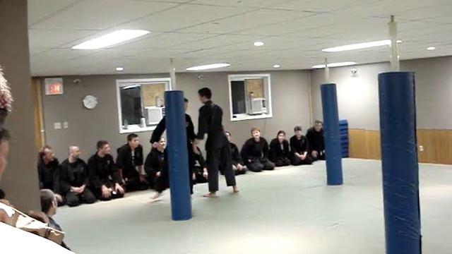 Jamie Teaching Kani Basami (scissor leg takedown) смотреть онлайн