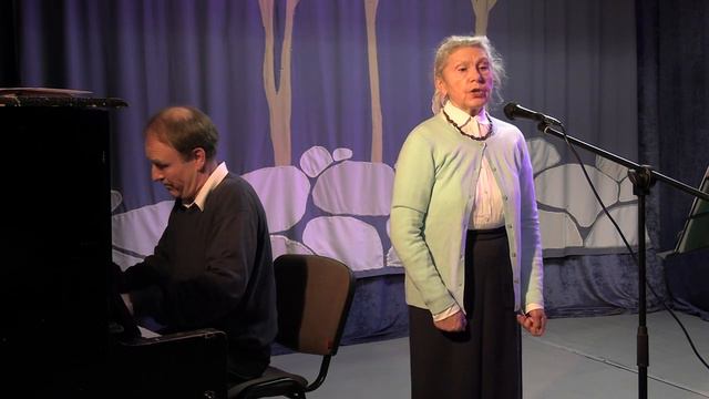 "У деревни Крюково" (М.Фрадкин - С.Островой) смотреть онлайн