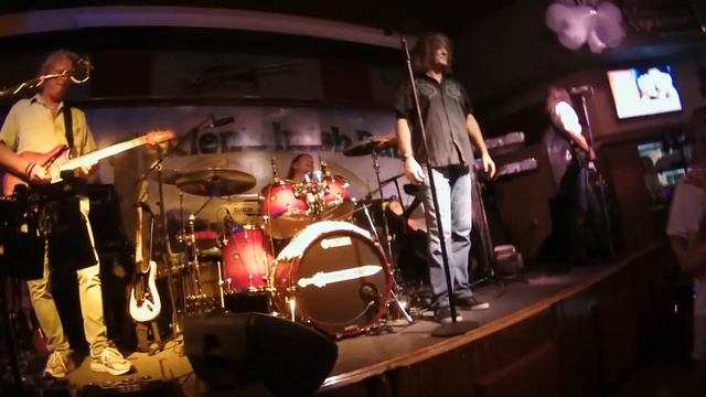 Stormbringer dedicates Roundabout to Chris Squire and Yes band. By JohnnyStix