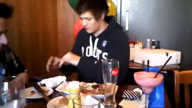 garet is a fruit cup смотреть онлайн