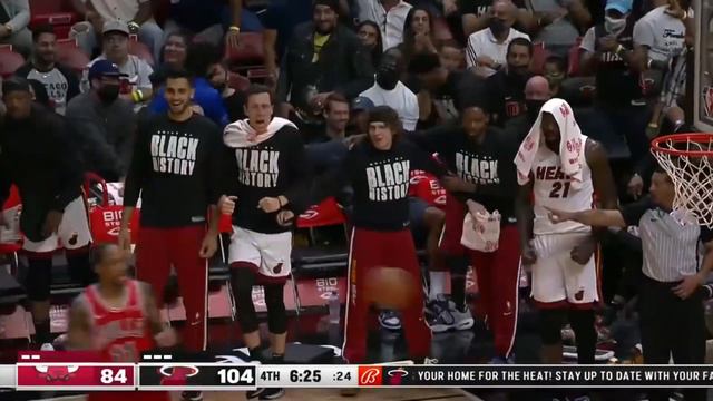 Caleb Martin POSTERIZED All of Nikola Vučević смотреть онлайн