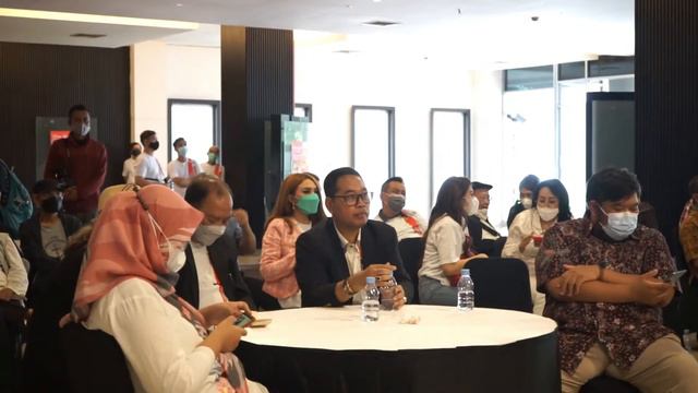 Syukuran Usmar Ismail sebagai Pahlawan Nasional -Yayasan Pusat Perfilman H. Usmar Ismail смотреть онлайн