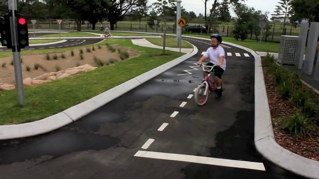 Heffron Park Kids Educational Cycleway смотреть онлайн