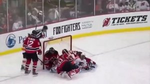 Wayne Simmonds First Goal As A Flyer 10/8/11