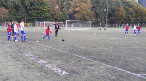 Feyenoord Soccer Schools 18 Okt 2015 (bal passen) met o.a. Björn Croes, Quinlan van Arkel