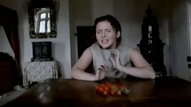 Emiliana Torrini - To Be Free смотреть онлайн