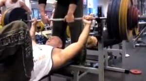 Hugo (the BEAST) Halvorsen 217,5kg benkpress