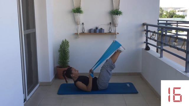 20 Min FULL BODY Resistance Band Workout // Oana Ban смотреть онлайн