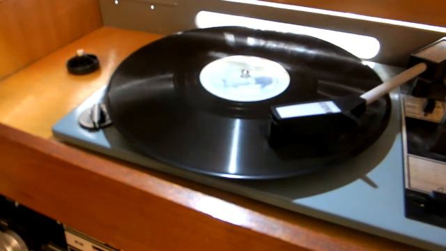 "Не обижай меня",мекс.песня,рус.текст Г.Регистан,обр.В.Сибирского,поет А.КОВАЛЕНКО 78 об.в мин. смотреть онлайн