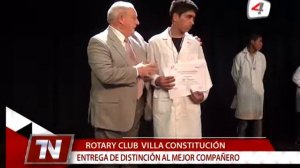 BERTI ENTREGA MEDALLAS MEJOR COMPAÑERO   ROTARY CLUB