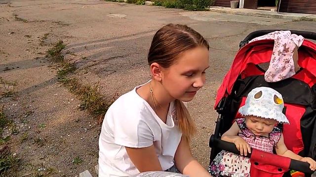 Линочка, Соня, Дейзи и Георгий Андреевич. смотреть онлайн