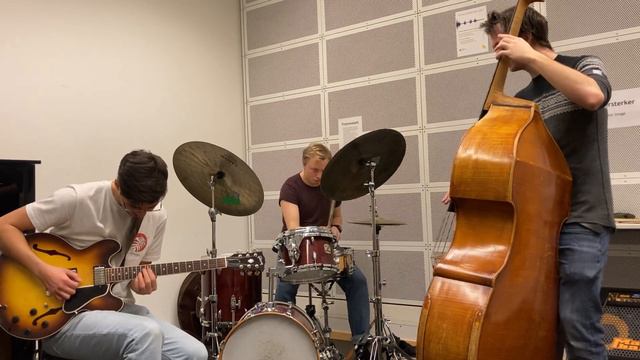 The Swing Department. "I'll Be Seeing You" - Sammy Fain смотреть онлайн