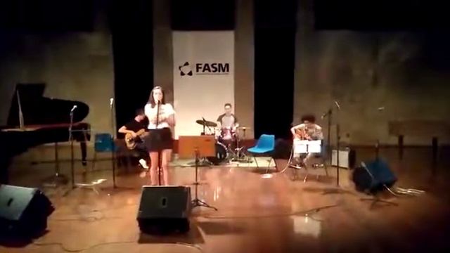 Paola Segeti - Que nem Jiló (Luiz Gonzaga) смотреть онлайн