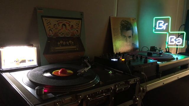 Fly Me To The Moon - Joe Harnell смотреть онлайн