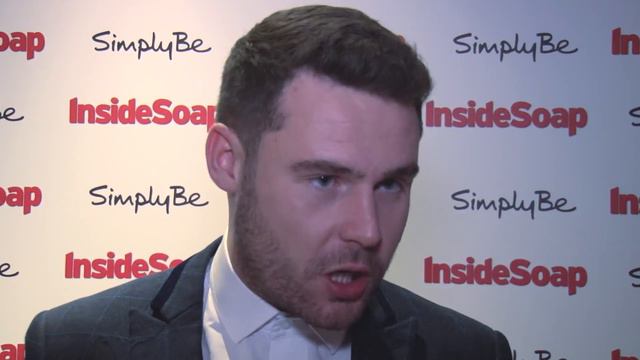 Emmerdale's Danny Miller has Aaron Dingle & Robert Sugden's reunion at Inside Soap Awards 2017 смотреть онлайн