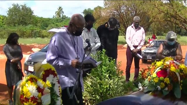 Dennis Barrington Bulli Thanksgiving Service. 10:00am Wednesday October 13th. Dovecot Memorial Park смотреть онлайн