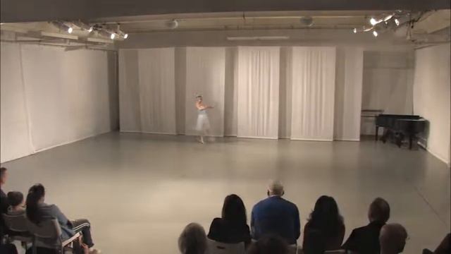 Full Peasant Pas de Deux with Jonathan Harris смотреть онлайн