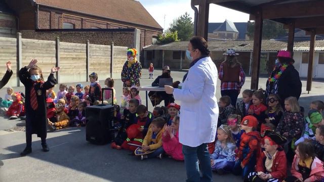 Carnaval classe de Mme Bonnel смотреть онлайн