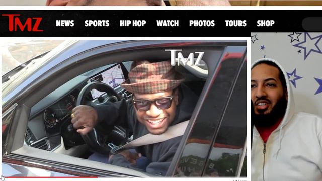 Jonathan Majors Sings To Star-Struck Tourists