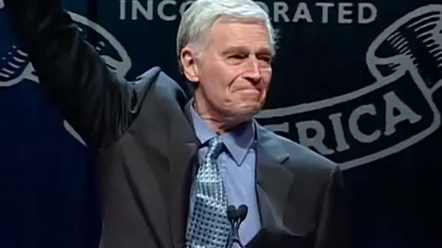 2000.07.26 - 2000 NRA Convention - Charlton Heston - From My Cold, Dead Hands! смотреть онлайн