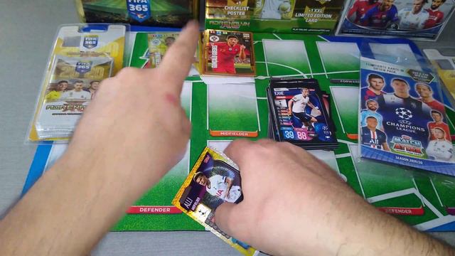 PANINI v TOPPS ***BLISTER BATTLE/4 LIMITED EDITION CARDS*** смотреть онлайн