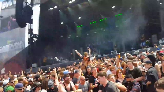 Of Mice&Men - PAIN Live Carolina Rebellion 2017 (Mosh Pit) смотреть онлайн