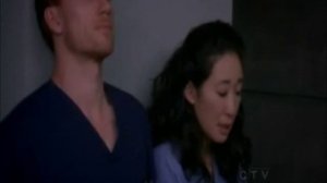 Cristina Yang & Owen Hunt  [ Grey's Anatomy ] - kiss