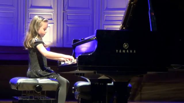 Nina AL-NAWAKIL - Boogie - G. Martin смотреть онлайн