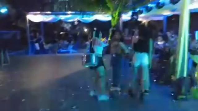 День Рождения Сансет Бич смотреть онлайн