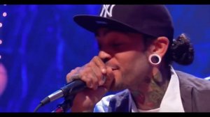 Gym Class Heroes - The Fighter (feat. Patrick Stump) (Live) 2012