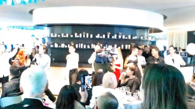 А'Студио - "Ты и я"(Папа, мама). Поют артисты мюзикла "Джулия". Названы их имена