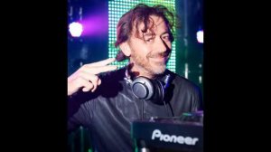 Benny Benassi - close to me vs Calvin Harris - feel so close (Dj Smiles 760 mashup bootleg)