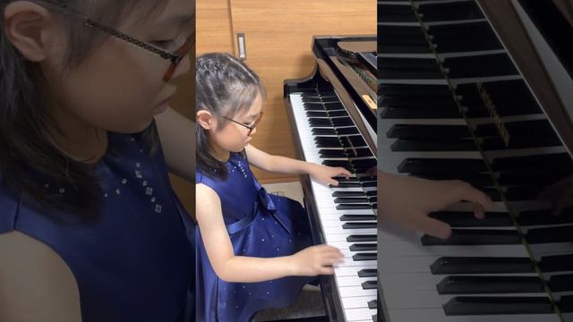 パルムグレン　三つの夜想的情景より　星はまたたく　あやね8歳 смотреть онлайн